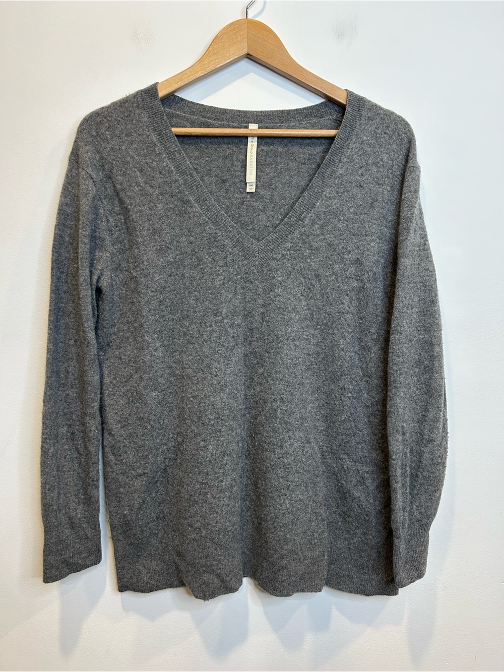 Aritzia The Group Babaton Merino Wool V-Neck Sweater Grey